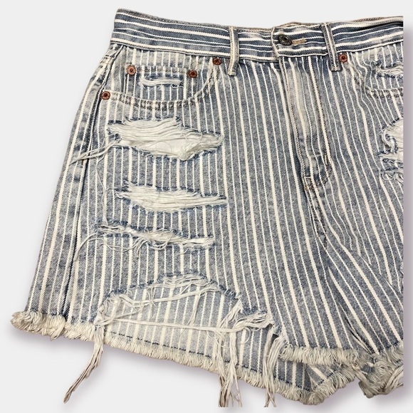 EUC American Eagle High Rise Distressed Ripped Stripe Shorts Denim Size 4 - Picture 3 of 5